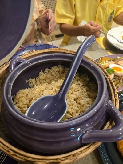 อาหาร หรือ เครื่องดื่ม