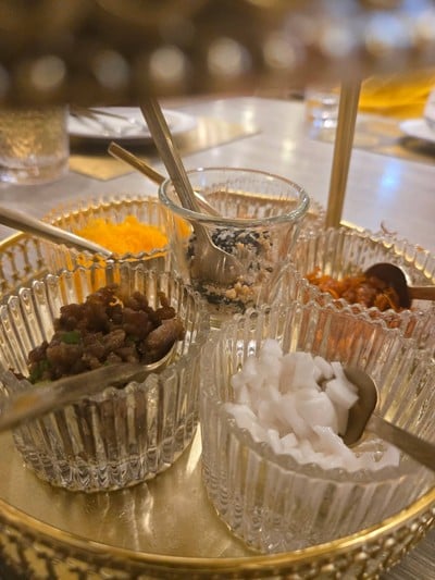 อาหาร หรือ เครื่องดื่ม