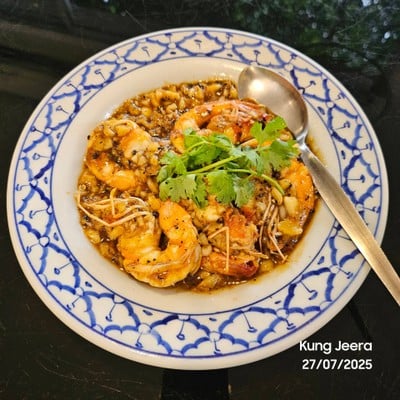 กุ้งผัดซอสกระเทียมมันกุ้ง