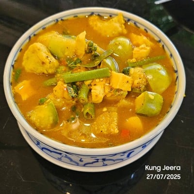 แกงป่าลูกชิ้นปลากราย