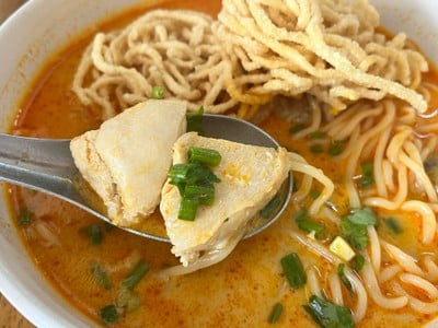 ข้าวซอยไก่