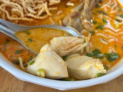 ข้าวซอยไก่