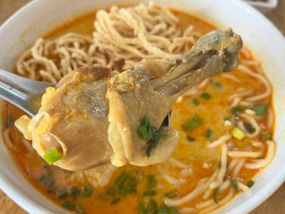 ข้าวซอยไก่