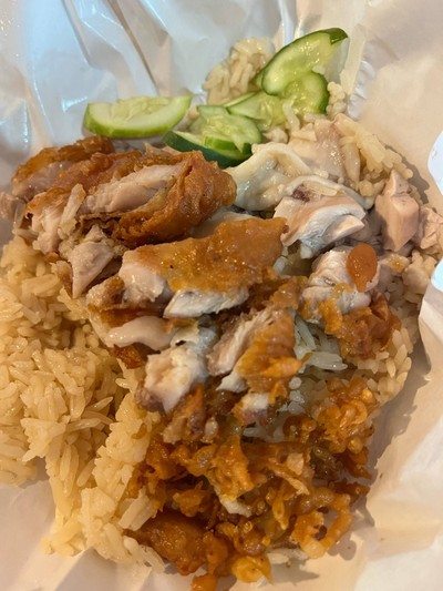 ข้าวมันไก่ต้มผสมทอด