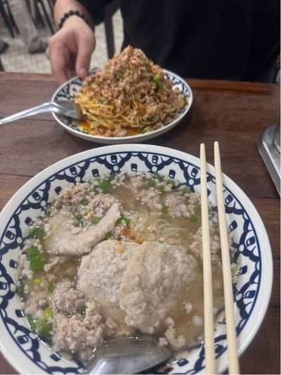 ก๋วยเตี๋ยวหมูล้วน(น้ำใส)