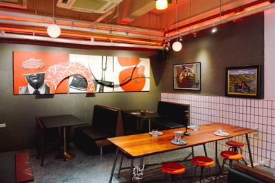 ARLOY ร้านนั่งชิลสไตล์กวนๆ เมนูอร่อยสุดแปลกใหม่ ย่านสีลม