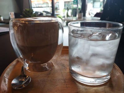 อาหาร หรือ เครื่องดื่ม