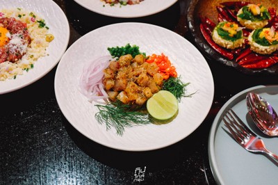 ARLOY ร้านนั่งชิลสไตล์กวนๆ เมนูอร่อยสุดแปลกใหม่ ย่านสีลม