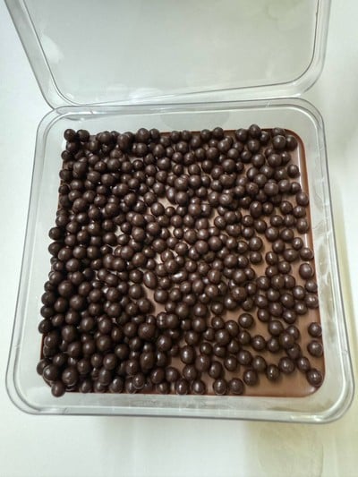 ABSOLUTE DARK CHOCOLATE