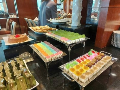 อาหาร หรือ เครื่องดื่ม