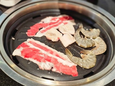 อาหาร หรือ เครื่องดื่ม