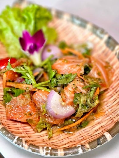 อาหาร หรือ เครื่องดื่ม