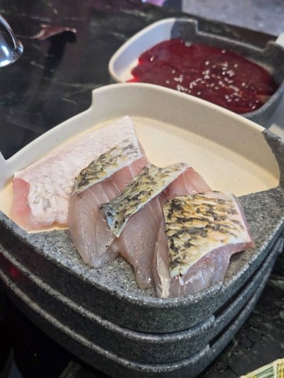 อาหาร หรือ เครื่องดื่ม