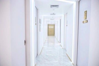 The Klinique Siam Paragon