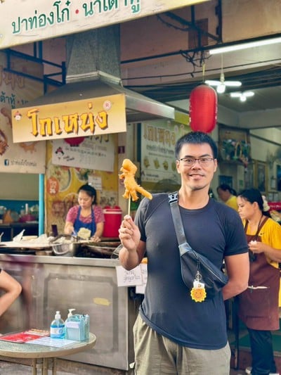ปาท่องโก๋ไดโนเสาร์
