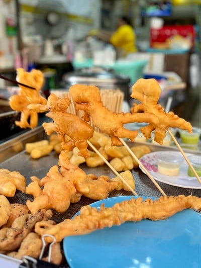 ปาท่องโก๋เตาถ่าน - โกเต็ง