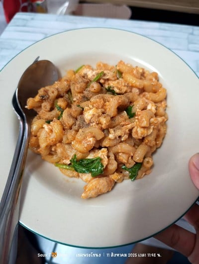 มักกะโรนี แบบหัดทำเองง่ายๆ มักกะโรนี แบบหัดทำเองง่ายๆ