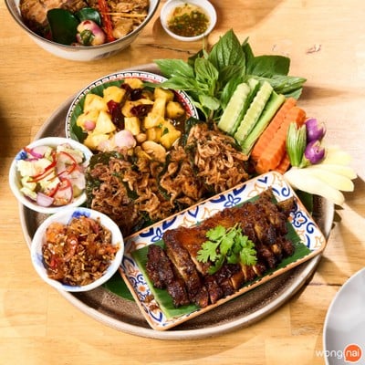 Thai Niyom Cuisine มหาทุนพลาซ่า