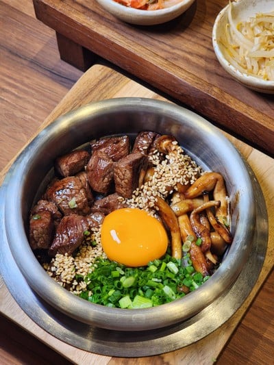 Beef Steak Sotbab