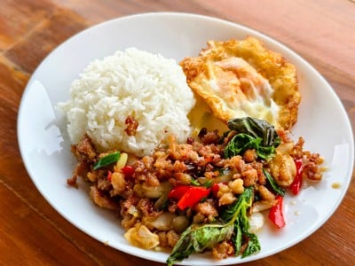 ข้าวกระเพราหมู