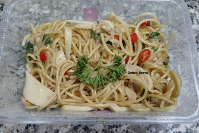 สปาเก็ตตี้เนื้อปูผัดพริกกระเทียม