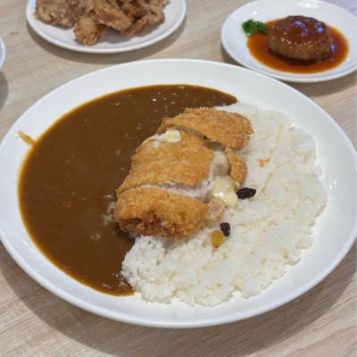 คาเรไรซ์หมูสันนอกทอดไส้ชีส