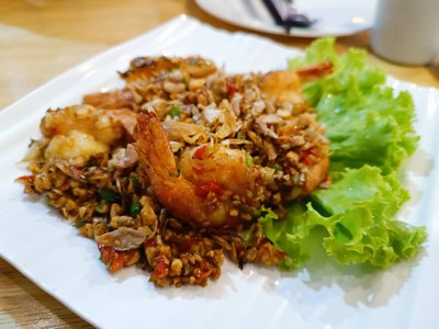 กุ้งผัดพริกเกลือ