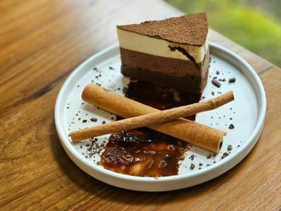 อาหาร หรือ เครื่องดื่ม