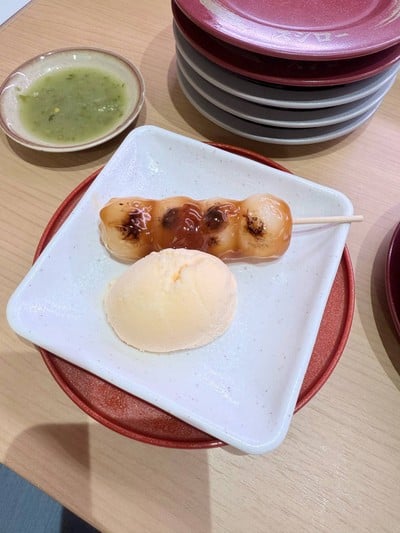 ไอศกรีมดังโงะ