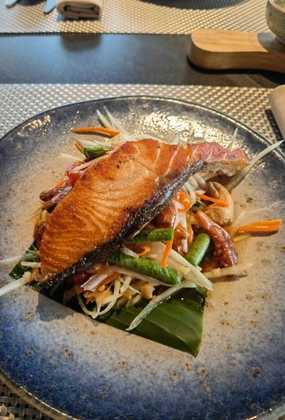 ส้มตำ ปลาทอด