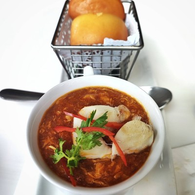 ปูก้อนซอสพริก + หมั่นโถวทอด