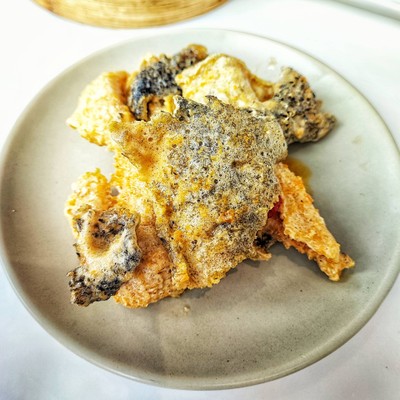 หนังปลาทอดไข่เค็ม