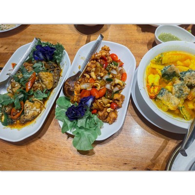 อาหาร หรือ เครื่องดื่ม