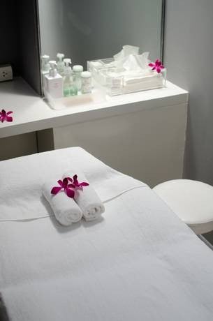 Jasmin Korean Facial Spa