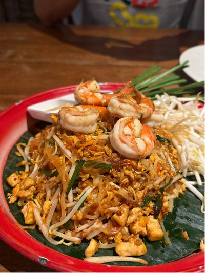ผัดไทยกุ้งสด