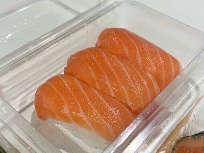 ซูชิแซลมอน
