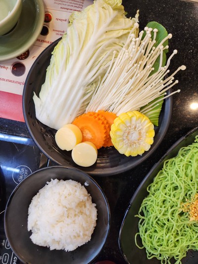 อาหาร หรือ เครื่องดื่ม