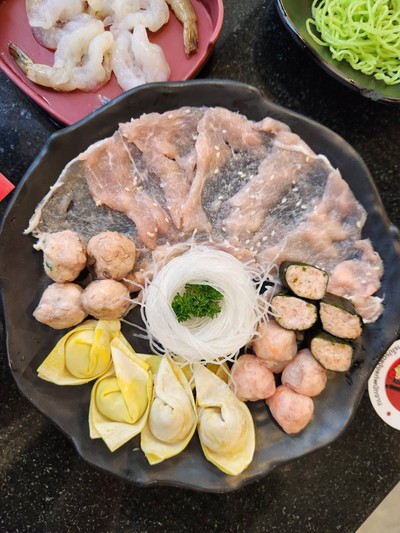 อาหาร หรือ เครื่องดื่ม