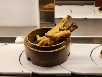 อาหาร หรือ เครื่องดื่ม