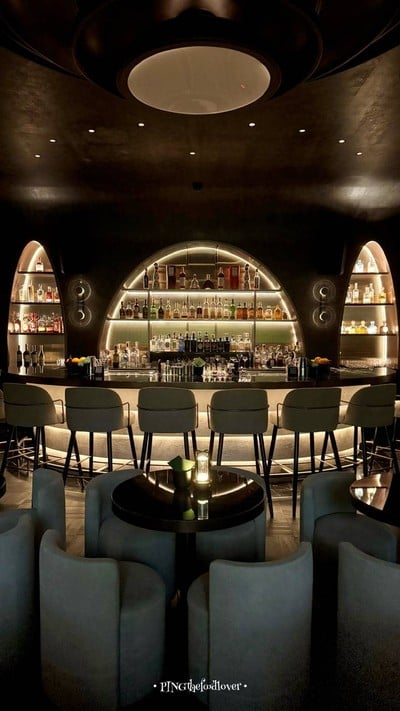 บาร์ค็อกเทลถ่ายทอดเรื่องราวการเดินทางไปในประเทศต่าง ๆ ผ่านค็อกเทลในแต่ละแก้ว