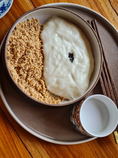 โมจินม牛奶麻糬