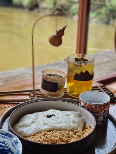 อาหาร หรือ เครื่องดื่ม