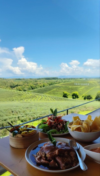 อาหาร หรือ เครื่องดื่ม