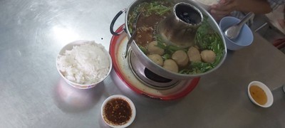 เกาเหลาเนื้อหม้อไฟ