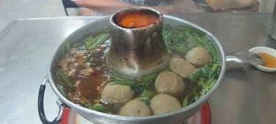 เกาเหลาเนื้อหม้อไฟ