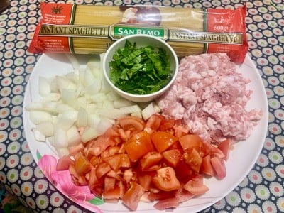 วิธีทำ สปาเก็ตตี้ซอสมะเขือเทศหมู วิธีทำ สปาเก็ตตี้ซอสมะเขือเทศหมู