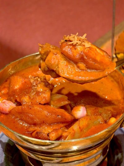 แกงมัสมั่นไก่ทุเรียน