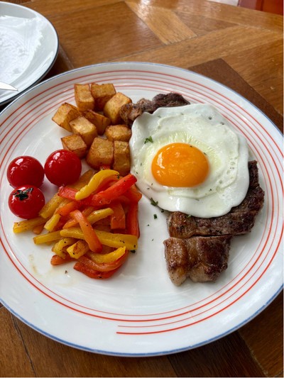 Steak & Egg