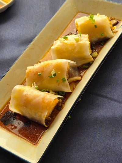 ก๋วยเตี๋ยวหลอดฮ่องกงไส้กุ้งกรอบ