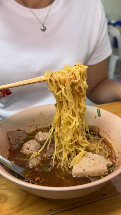 ก๋วยเตี๋ยวเนื้อรวม